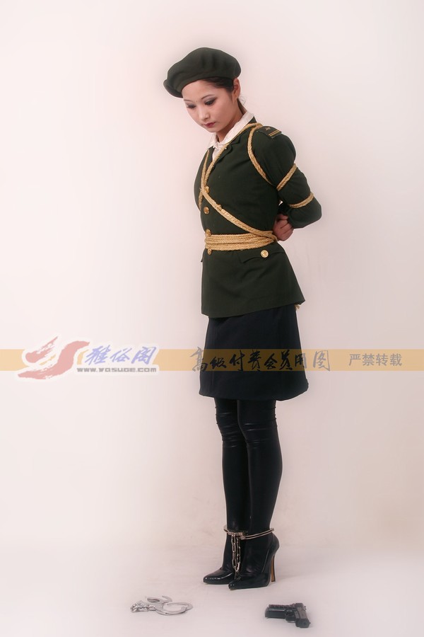 雅俗阁 - 20060422雅思警服(2) 第 76 张图片