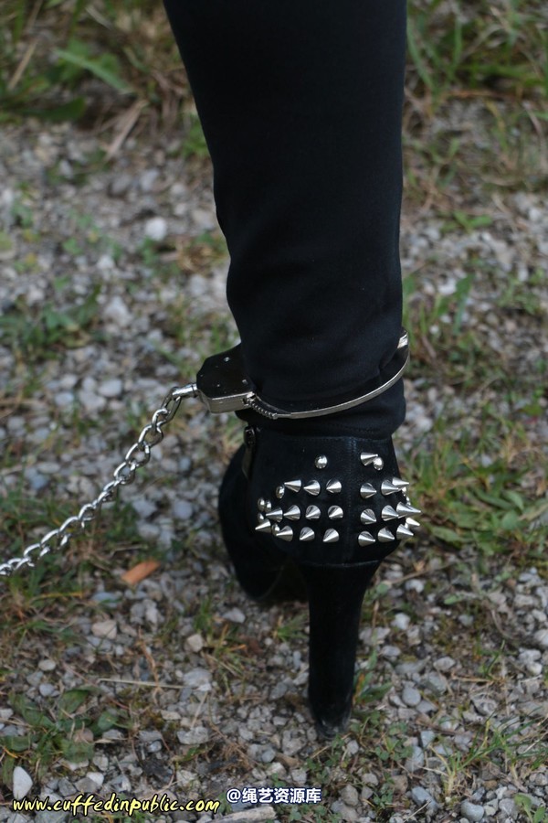 girlsinsteel - What can I do with legcuffs_ 第 108 张图片