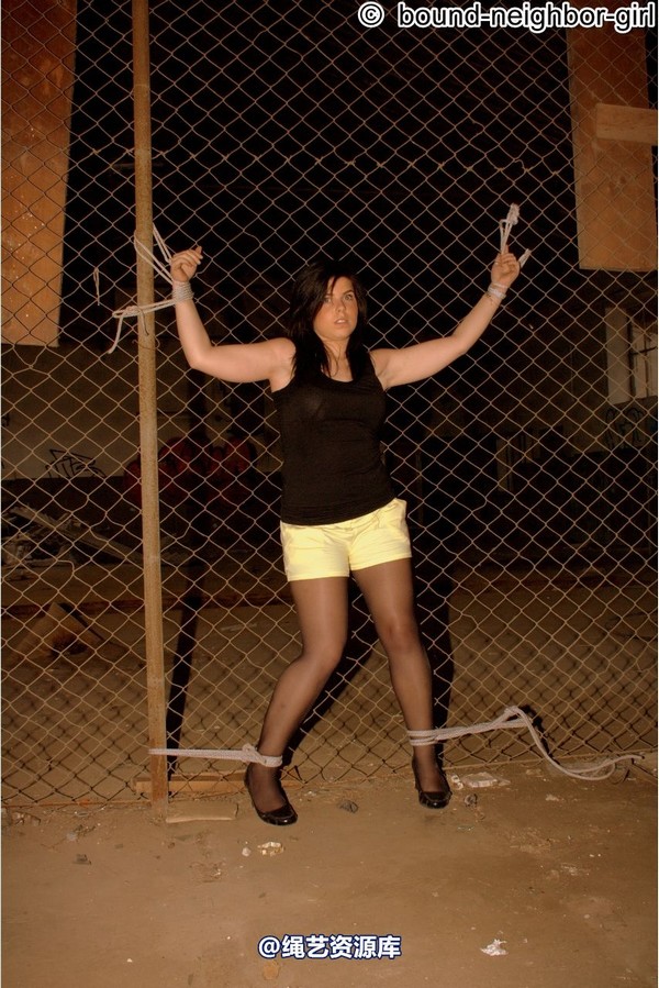 bound-neighbor-girl - Honey trapped in the ruins 第 59 张图片