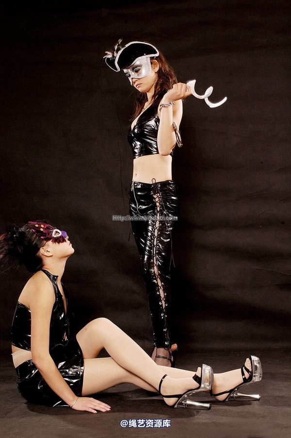 丽柜美束 - 2006-01-16 第 1 张图片