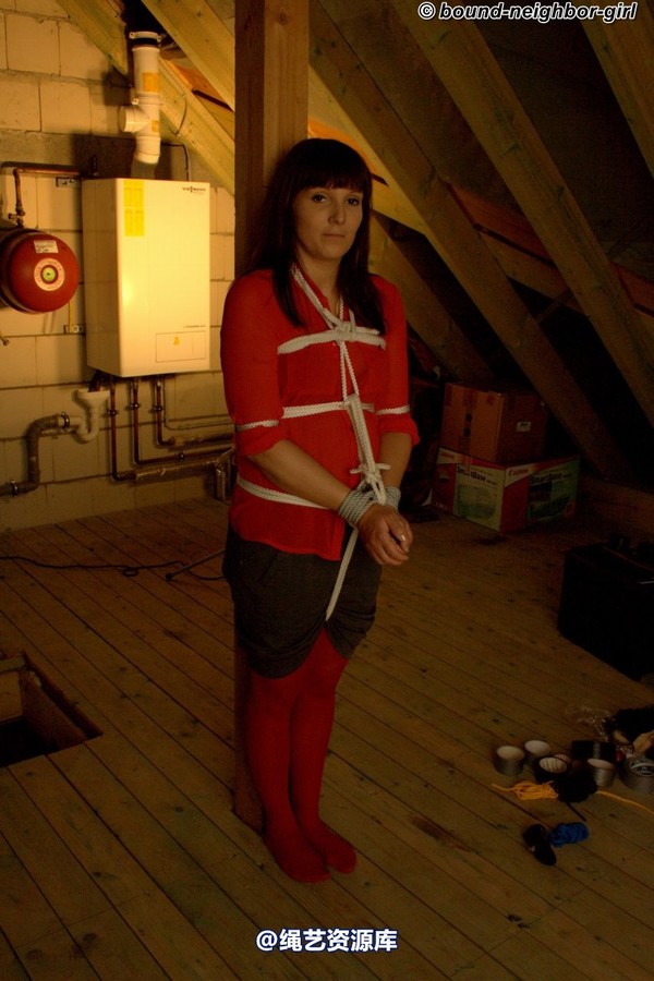 bound-neighbor-girl - Susan - Tied up in the Attic 2 第 16 张图片