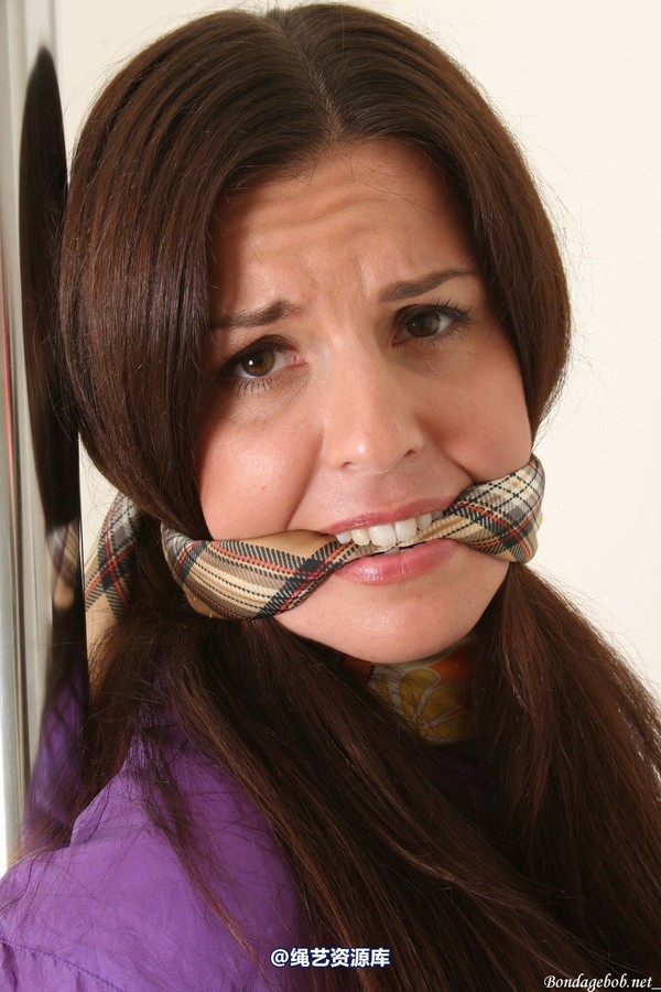bondagebob - Kobe Lee Gagged! 第 13 张图片