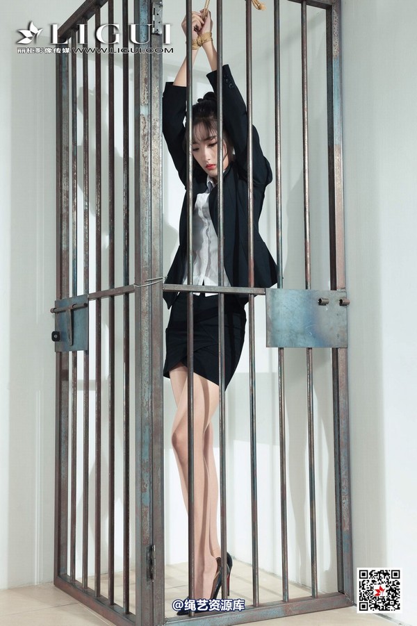 丽柜美束 - 2019-02-15 OL麻绳惩戒 王欣竹 第 26 张图片