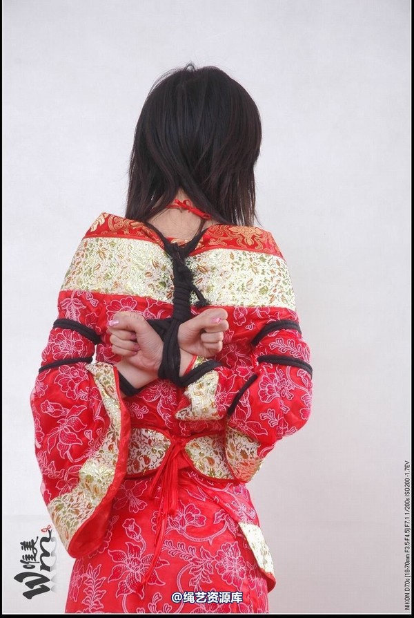 唯美之家 - 2008-11-20雯雯汉服 第 30 张图片