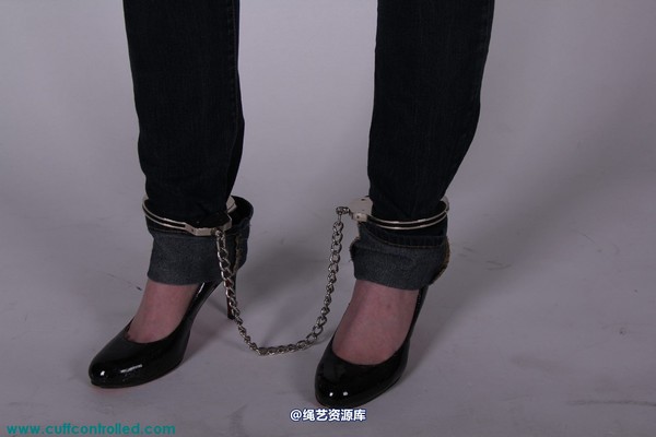 girlsinsteel - Bed Bondage 第 42 张图片