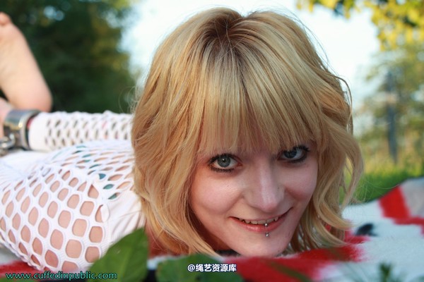 girlsinsteel - Hogtied in the sun 第 40 张图片