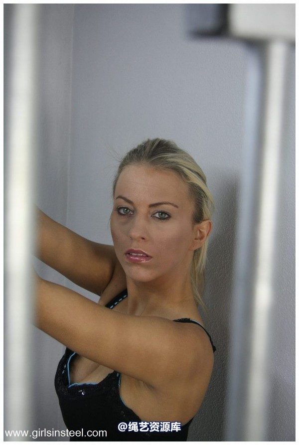 girlsinsteel - in the prison 第 52 张图片