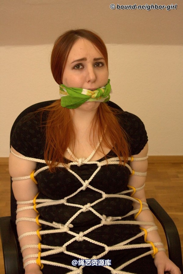 bound-neighbor-girl - Caprice - Office bondage 2 第 35 张图片