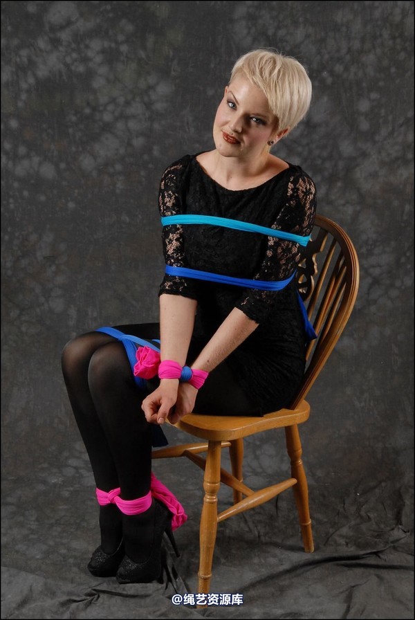 simplytied - Fun with coloured tights 第 16 张图片