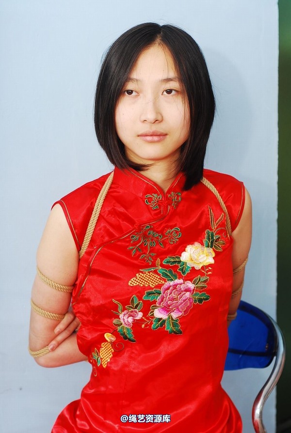唯美之家 - 白雪试服装4 第 25 张图片