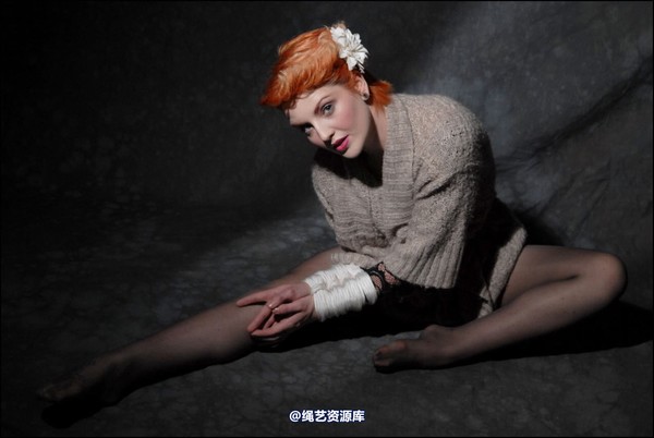 simplytied - RR in jumper and tights 第 8 张图片