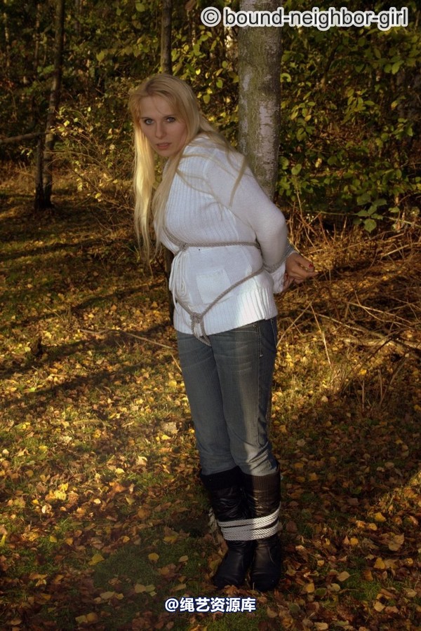 bound-neighbor-girl - Bambi - Tied up in the autumn woods Part 1 第 43 张图片