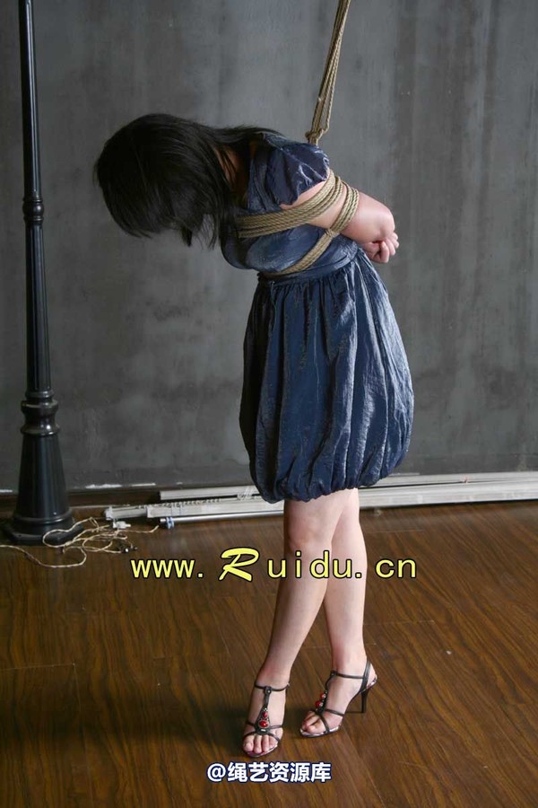 锐度主张 - 20070718第25期 无敌姐妹花组图 模特：小琴小雪 第 28 张图片