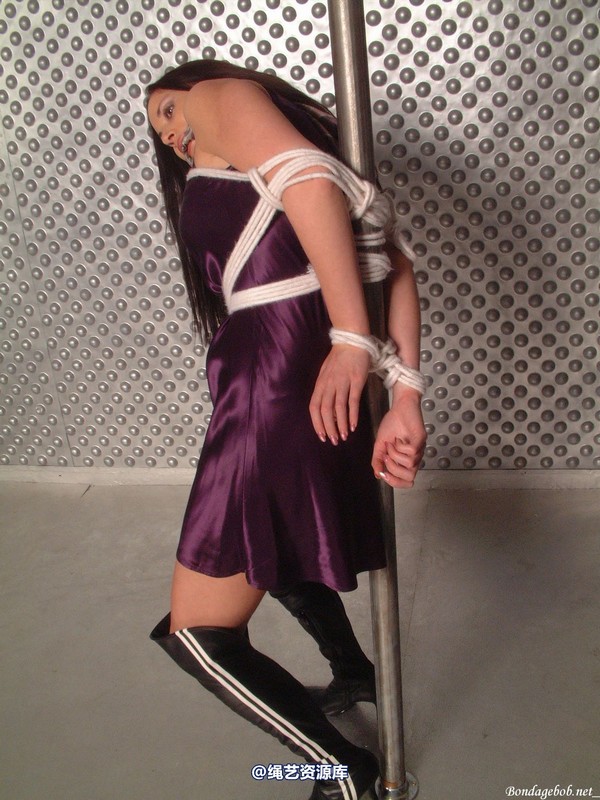 bondagebob - Olivia Pole position 第 50 张图片