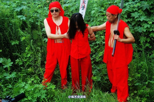 mj影视 - 血的代价-红罪衣刑场木驴斩－梅晓芳2013-08-26 第 126 张图片