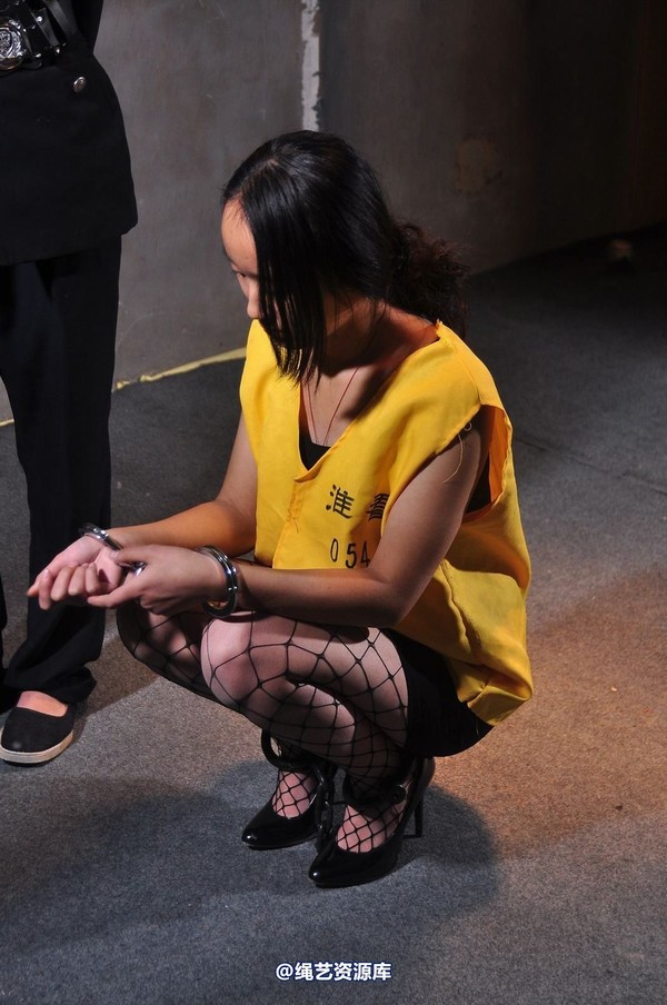 mj影视 - “罪有应得”6―验身捆绑 第 2 张图片