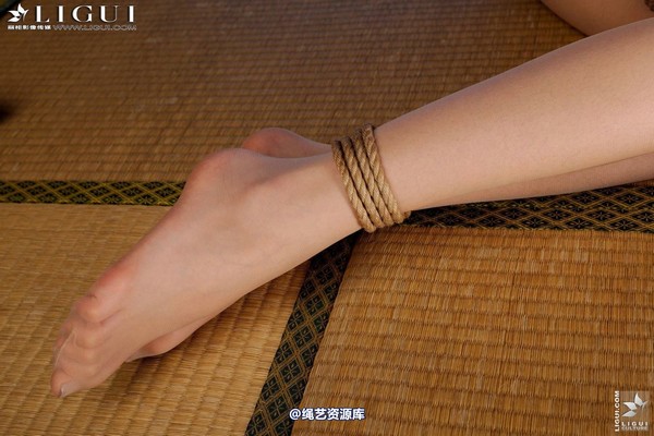 丽柜美束 - 2012-07-11 Model 桃子-1 第 3 张图片
