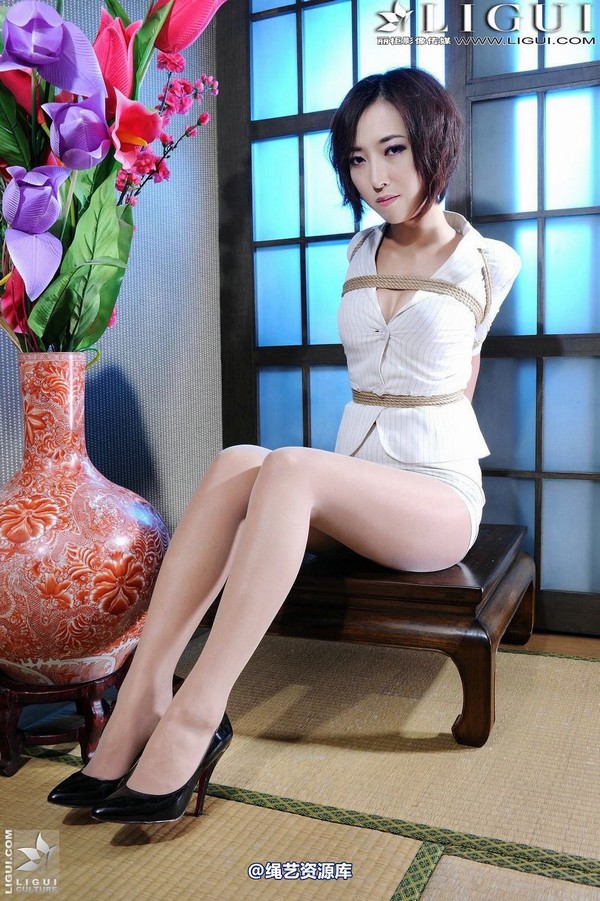 丽柜美束 - 2013-03-15 Model 美美 第 10 张图片
