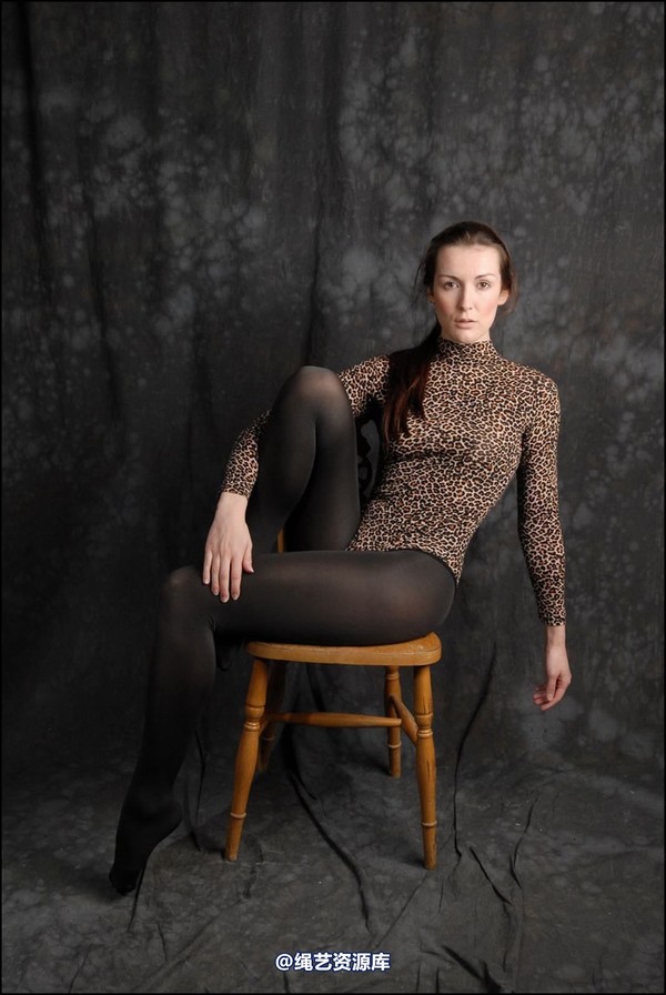 simplytied - Cassie in bodysuit 第 3 张图片