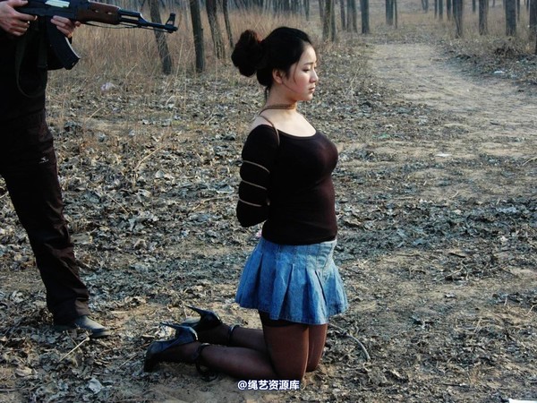 mj影视 - 2013-3-4陈沫踏青 黑丝美女最终的不归路 第 201 张图片