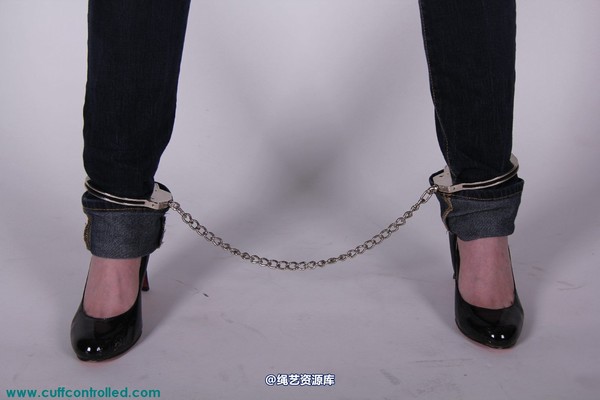 girlsinsteel - Bed Bondage 第 46 张图片