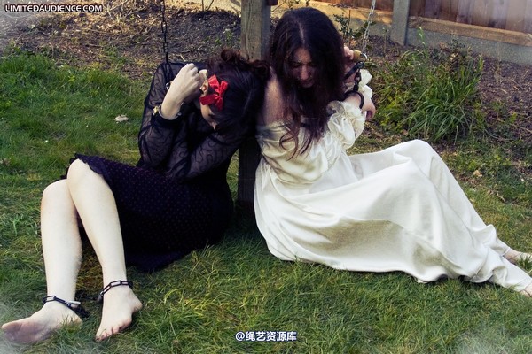 limitedaudience - 2010 catya dominick destruction resting 第 13 张图片