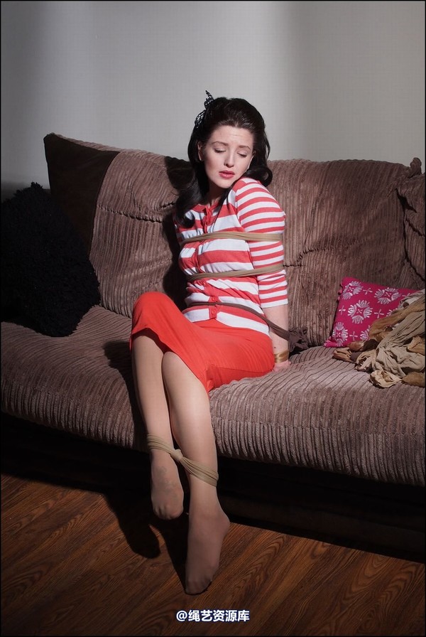 simplytied - RR gets tights tied 第 25 张图片