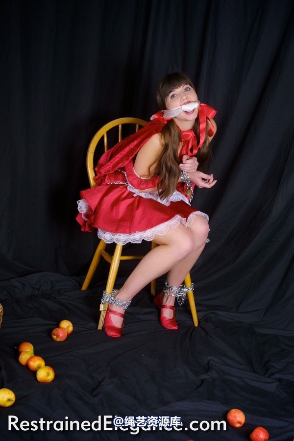 restrainedelegance - Red Riding Hood 第 67 张图片