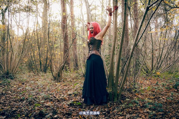 limitedaudience - 2014 elyssia hanging out in the woods 第 4 张图片