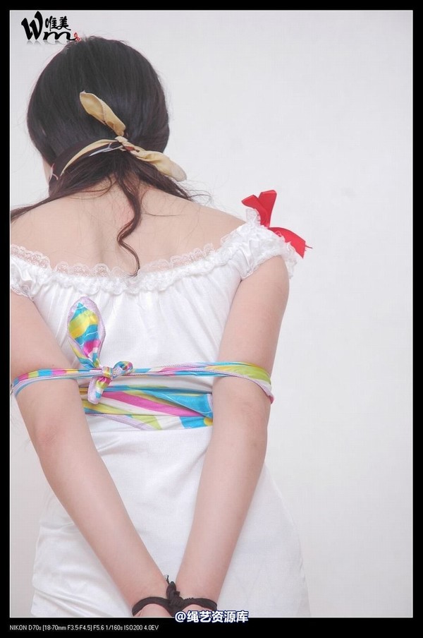 唯美之家 - 2008-11-05萧雅丝巾堵嘴 第 100 张图片