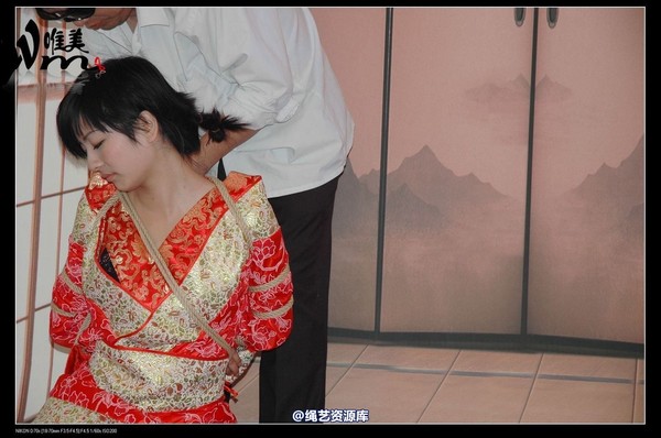 唯美之家 - 08-05-29盈盈汉服-护士装 第 247 张图片