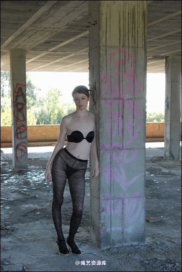 simplytied - Just tights in Spain 第 4 张图片
