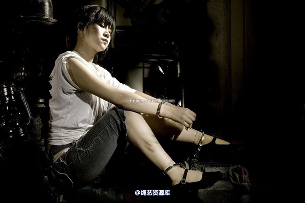 丽柜美束 - 2006-12-15 第 3 张图片