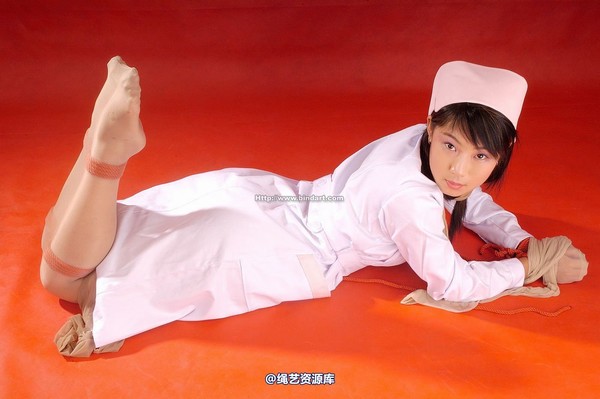 丽柜美束 - 2005-05-27 第 34 张图片
