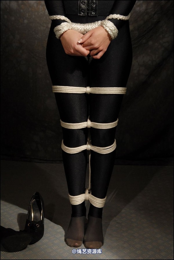 simplytied - C in Black cat again 第 23 张图片