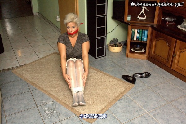bound-neighbor-girl - Elena - Tied at home 2 第 37 张图片