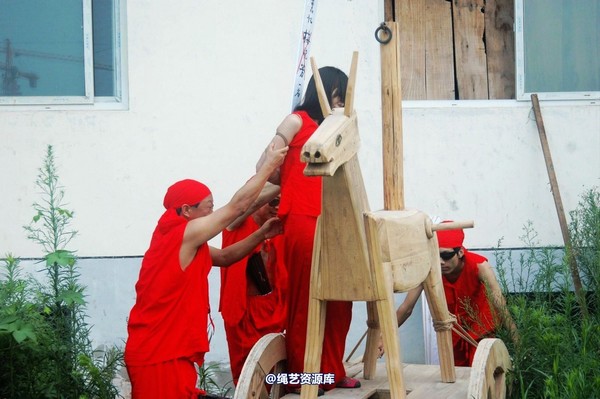 mj影视 - 血的代价-红罪衣刑场木驴斩－梅晓芳2013-08-26 第 227 张图片