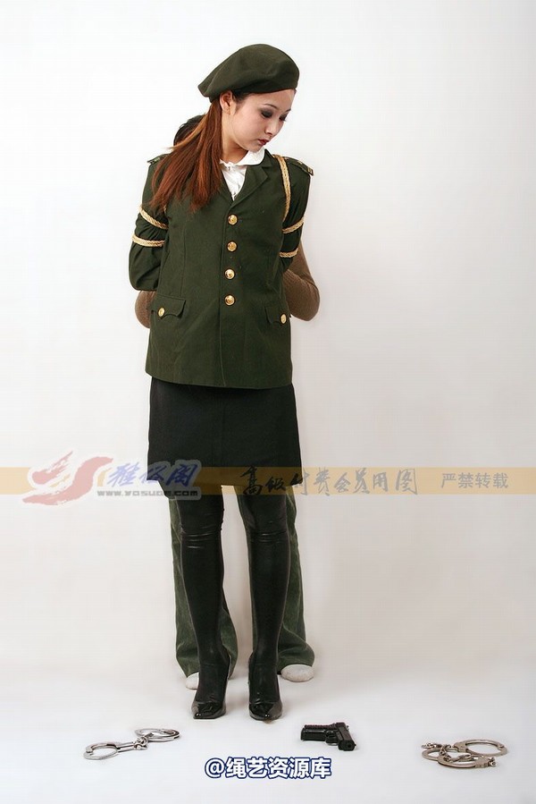 雅俗阁 - 20060401雅思警服 第 41 张图片
