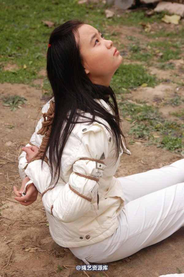 mj影视 - 安娜刑场2013-04-13 第 254 张图片
