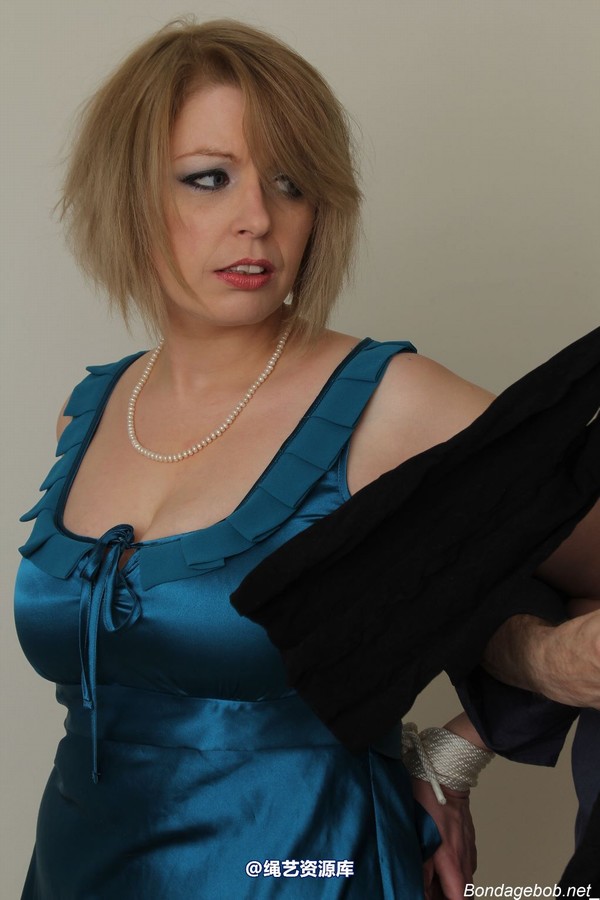 bondagebob - Temptress Kate Pantyhose gag 第 22 张图片