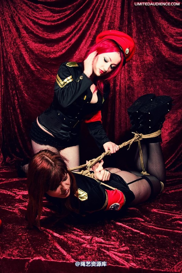 limitedaudience - 2009 scarlett shrinking violet agents in training 第 4 张图片