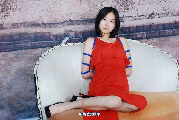唯美之家 - 白雪试服装5 第 24 张图片