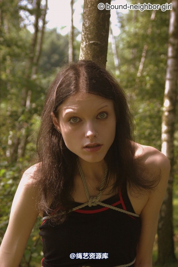 bound-neighbor-girl - Tanja - Tied up in the forest 3 第 29 张图片