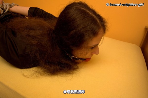 bound-neighbor-girl - Elena, Jane, Natasha and Susan - Pretty women hogtied 第 23 张图片