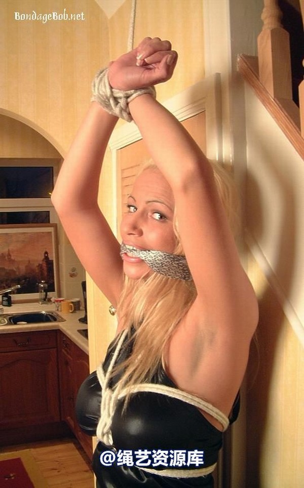 bondagebob - Taylor Hanging around 第 19 张图片