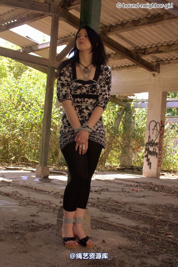 bound-neighbor-girl - Jasmin - Tied up in the ruins 1 第 30 张图片