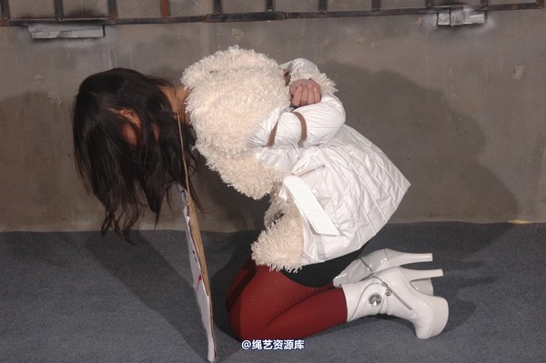 mj影视 - 安娜审问 第 334 张图片