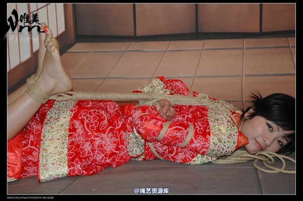 唯美之家 - 08-05-29盈盈汉服-护士装 第 213 张图片
