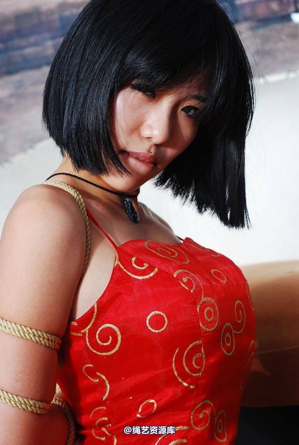 唯美之家 - 思欣红礼服 第 143 张图片