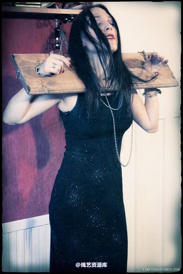 limitedaudience - 2012 elyssia in stocks 第 18 张图片
